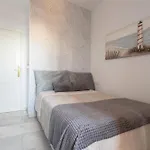 Atico Castillo شقة